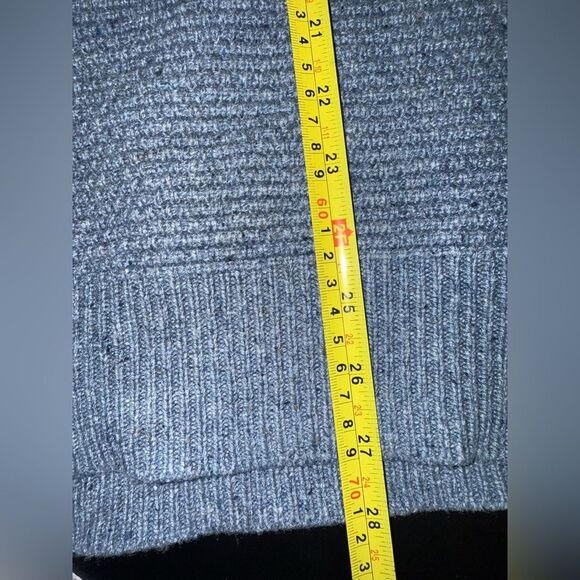 GAP men’s quality blue lambswool blend sweater size large EUC - Picture 7 of 7